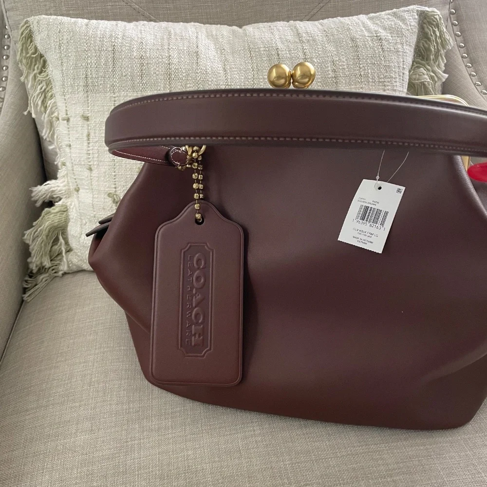 Coach Brown Leather Kiss-Lock Frame Satchel with Gold Hardware - Picture 10 of 11